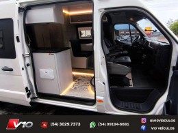 RENAULT - MASTER - 2022/2023 - Branca - R$ 389.900,00