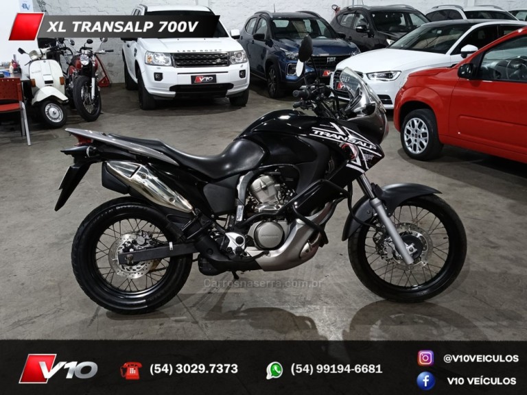 HONDA - XL 700V - 2010/2011 - Preta - R$ 31.900,00
