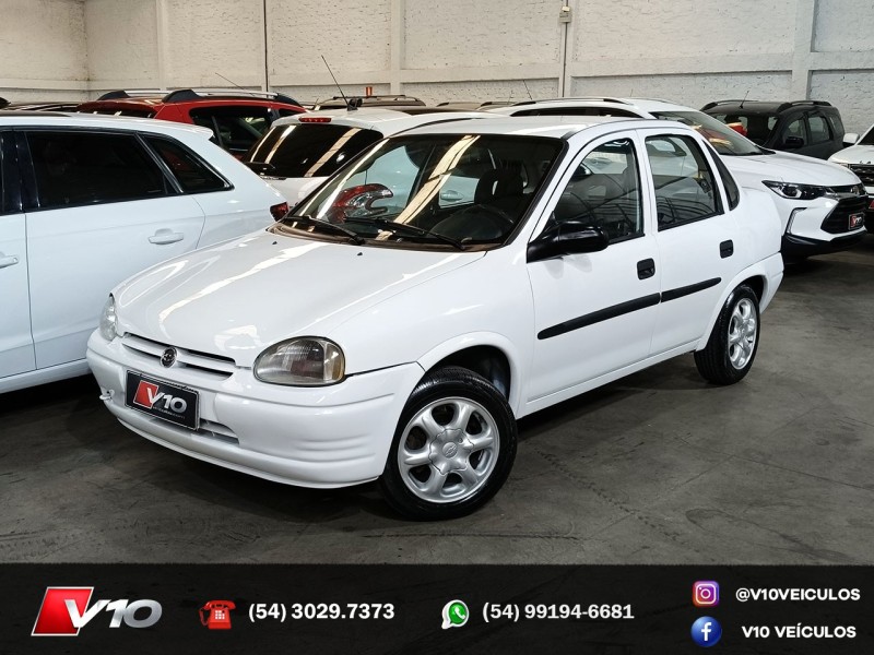 CHEVROLET - CORSA - 1998/1999 - Branca - R$ 15.900,00