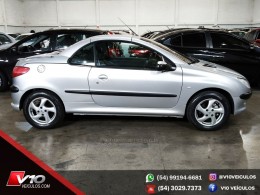 PEUGEOT - 206 - 2002/2003 - Prata - R$ 49.900,00